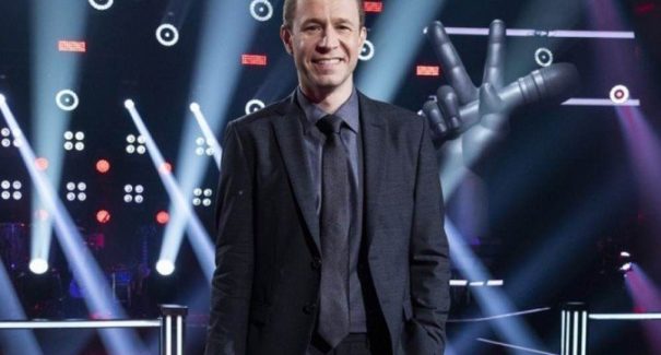 Tiago Leifert deixa o The voice e antecipa saída da Globo