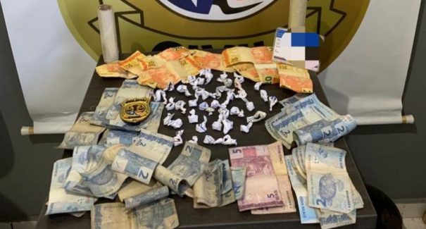 Mulher é presa em flagrante por tráfico de drogas em Miranda do Norte