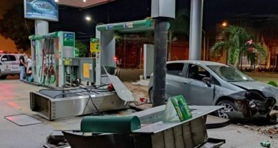 Motorista perde o controle e atinge bomba de gasolina em Imperatriz