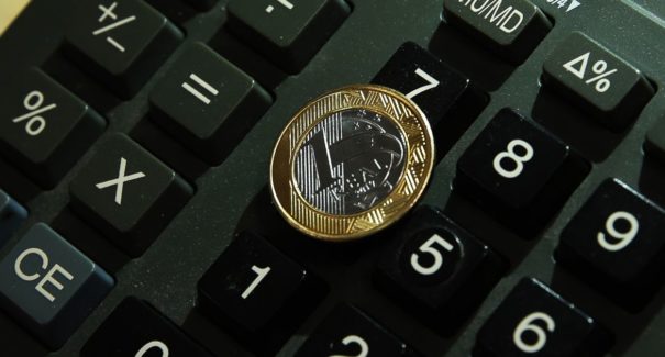 Governo reduz para R$ 7,7 bi congelamento de despesas no Orçamento