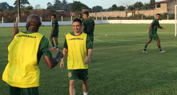 Quatro equipes lutam para subir e três tentam fugir da degola