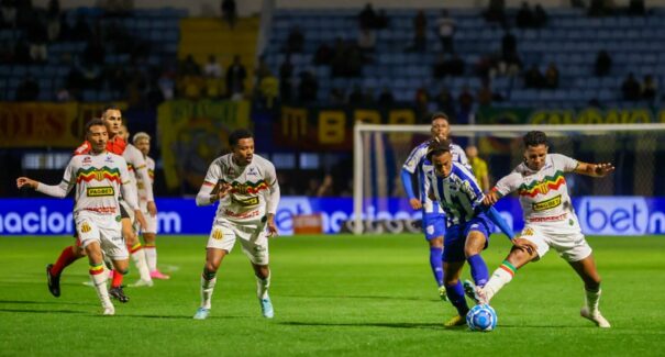 Sampaio perde para o Avaí e está próximo do Z4