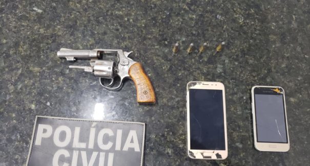 Dupla suspeita de assalto é presa em Arari