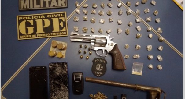 Preso suspeito de posse ilegal de arma de fogo e tráfico de drogas