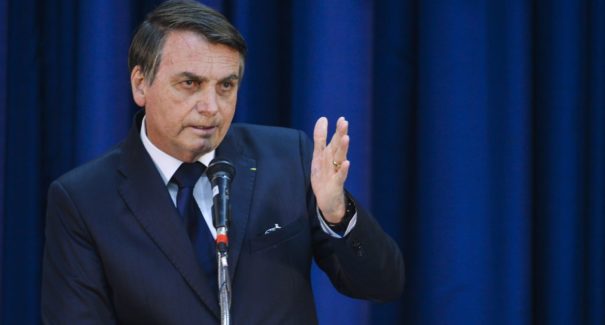 Bolsonaro se filia e disputará eleições pelo Partido Liberal