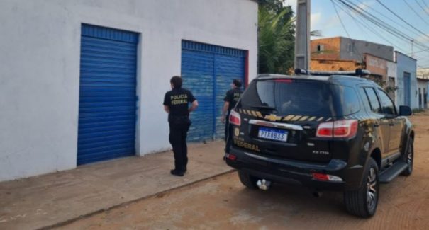 Homem é preso suspeito de armazenar arquivos de exploração sexual infantil no celular