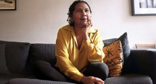 bell hooks, um dos maiores nomes do feminismo, morre aos 69 anos