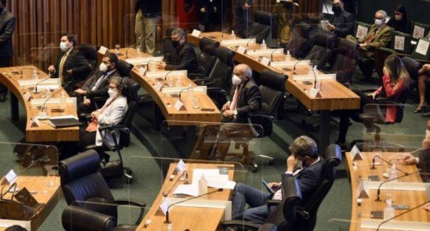 Versão final do Orçamento na Câmara Legislativa inclui concursos e reajuste