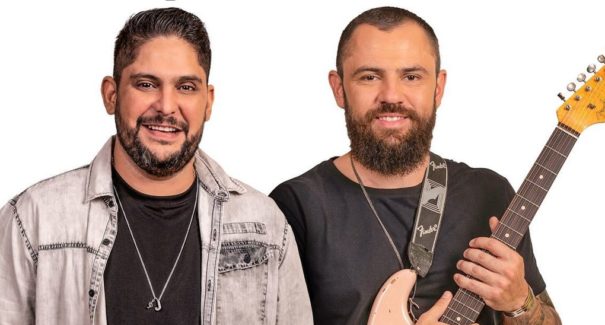 Dupla Jorge e Mateus é surpreendida com pedido inusitado de fã