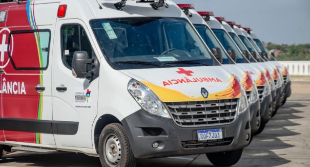 Entrega de novas ambulâncias a oito municípios no Maranhão
