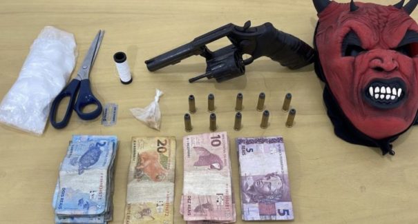 PC prende adolescente por tráfico de drogas e posse de arma, no bairro de Fátima
