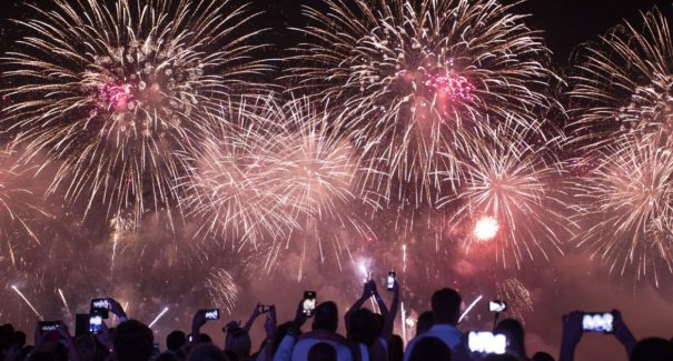 Fiocruz lança cartilha com orientações para natal e réveillon seguros