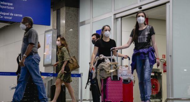 Fluxo de viajantes movimenta o período das festas de fim de ano