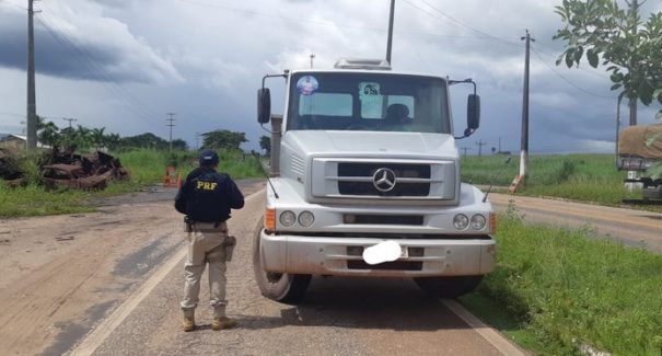 PRF apreende carga de carvão transportada ilegalmente na BR-135