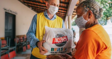 Ação humanitária entrega mais de 1 milhão de cestas básicas em todo o Brasil