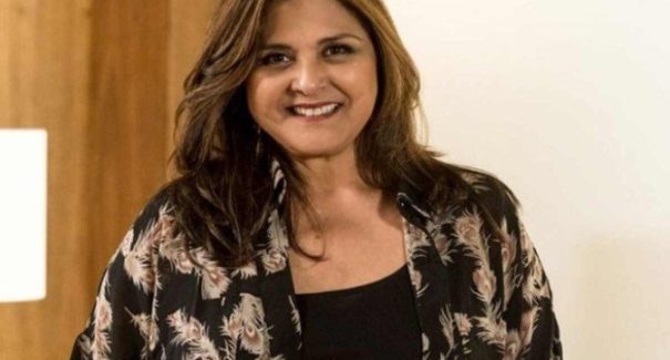 Sem vacina, atriz Elizangela é internada em estado grave com sequelas da covid-19