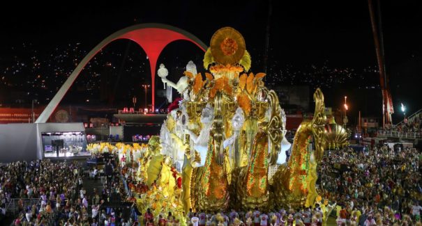 Rio e São Paulo adiam desfile de carnaval para feriado de Tiradentes