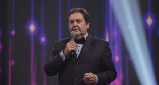 Faustão testa positivo para a Covid-19, mas passa bem