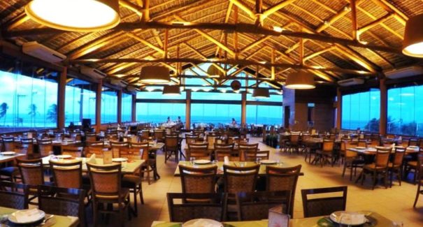Três em quatro restaurantes tiveram afastamento por covid-19 ou gripe