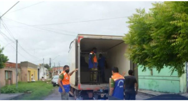 Em Caxias, famílias são retiradas de áreas de risco de enchente do rio Itapecuru