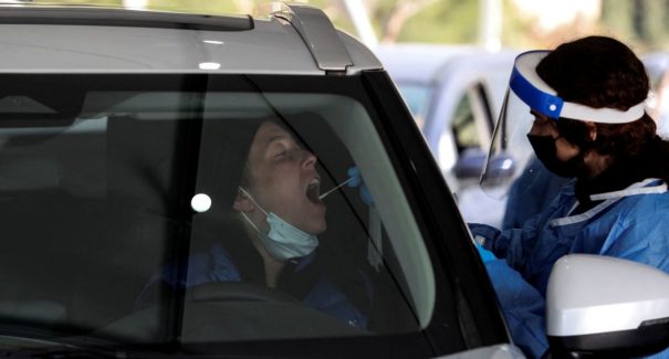 Israel detecta 1º caso de infecção dupla conhecida como flurona