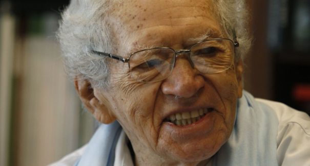 Morre, aos 95 anos, o poeta Thiago de Mello