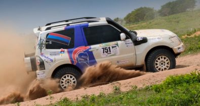 Dupla maranhense fecha 1º dia de prova em primeiro lugar na categoria Carros Turismo