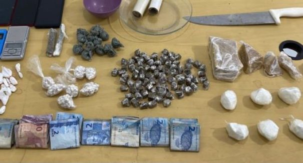 Homem é preso suspeito pela prática do crime de tráfico de drogas