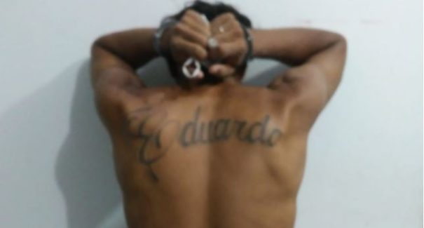 Homem é preso suspeito pelo crime de violência contra a própria mãe
