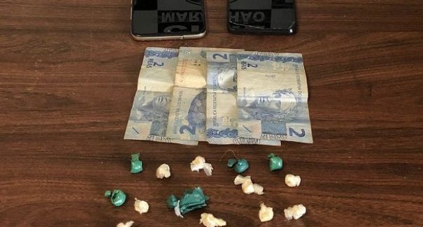 Após tentar fugir, homem é preso suspeito de tráfico de drogas
