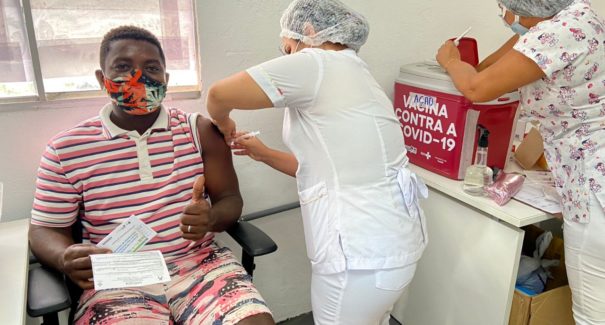 Ação de vacinação contra a Covid-19 acontece neste sábado (19) na Cidade Olímpica