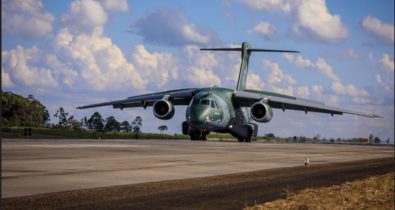 Avião da FAB que resgatará brasileiros decola hoje para a Polônia