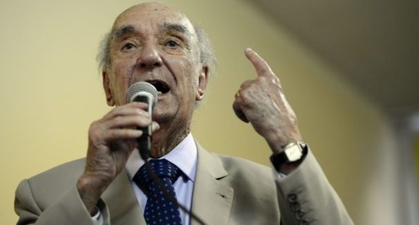 Escritor Cândido Mendes de Almeida morre aos 93 anos