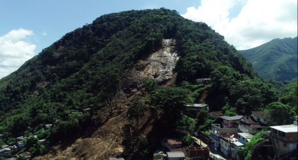 Número de mortos em Petrópolis chega a 152