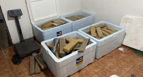 Polícia Militar apreende 400kg de entorpecentes no bairro do Turu