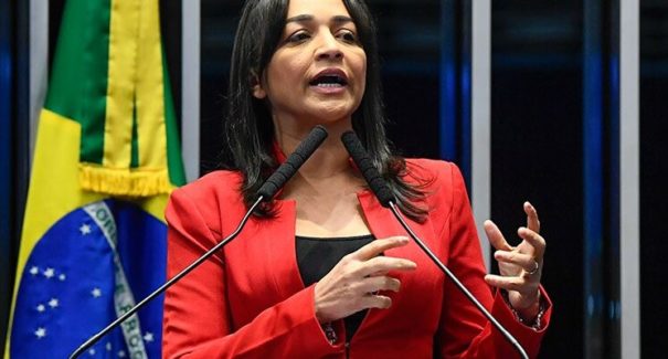 Senadora Eliziane Gama admite interesse em ser candidata a vice-presidente