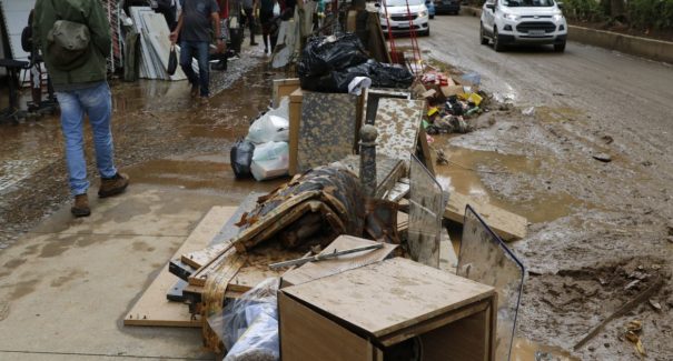 Número de mortes em Petrópolis chega a 198