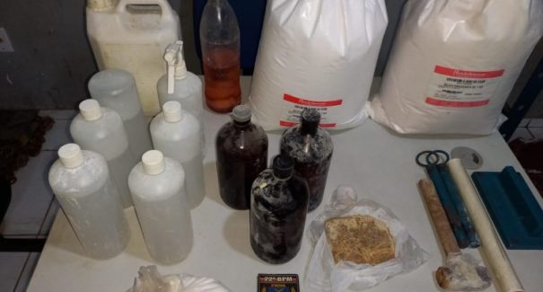 Polícia militar apreende grande quantidade de drogas em Paço do Lumiar