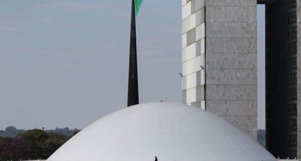 Senado inaugura memorial em homenagem a vítimas da covid-19