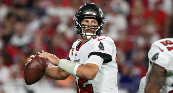 Tom Brady anuncia aposentadoria da NFL após carreira cheia de títulos