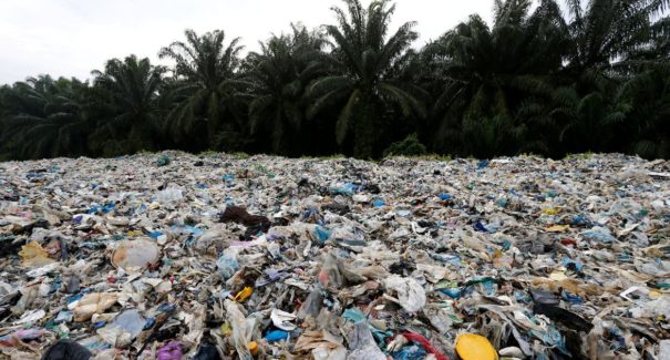 No maior acordo verde desde Paris, ONU aprova tratado de plástico