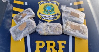 Mulher é presa com 5,7kg de pasta base de cocaína em ônibus, no Maranhão