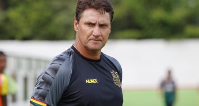 Sampaio Corrêa demite o treinador João Brigatti