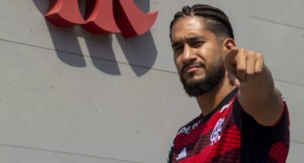 Zagueiro maranhense que está no Flamengo se machuca e estreia é adiada