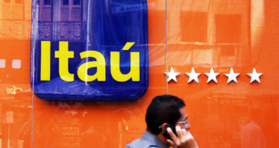 Clientes do Itaú ainda reclamam de problemas com site e aplicativo