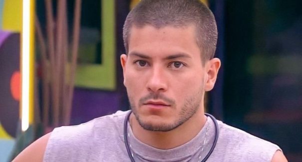 Disputa no BBB22: Jessi, Arthur e Jade estão no paredão