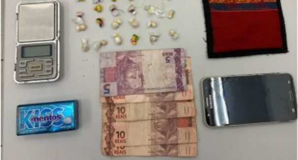 Homem é preso suspeito pelo crime de tráfico de drogas