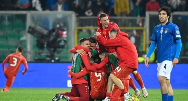 Itália perde para a Macedônia e está fora da Copa mais uma vez