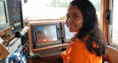 Moradora do Itaqui-Bacanga é a maquinista mais jovem da ferrovia Carajás