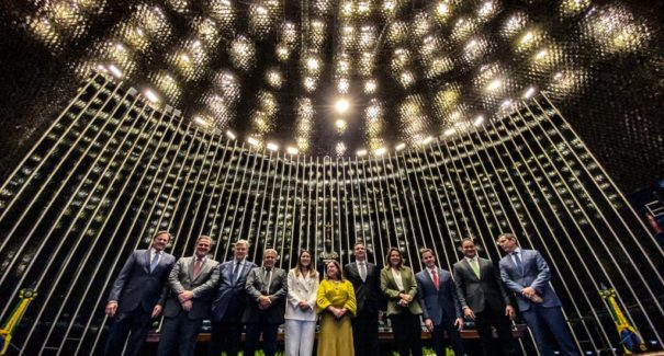 Weverton elogia promulgação de PEC que fortalece presença feminina na política